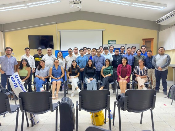 Estudiantes de la UPTap participaron en el 2° Congreso Estatal de Ciencias de los Materiales en Chiapas